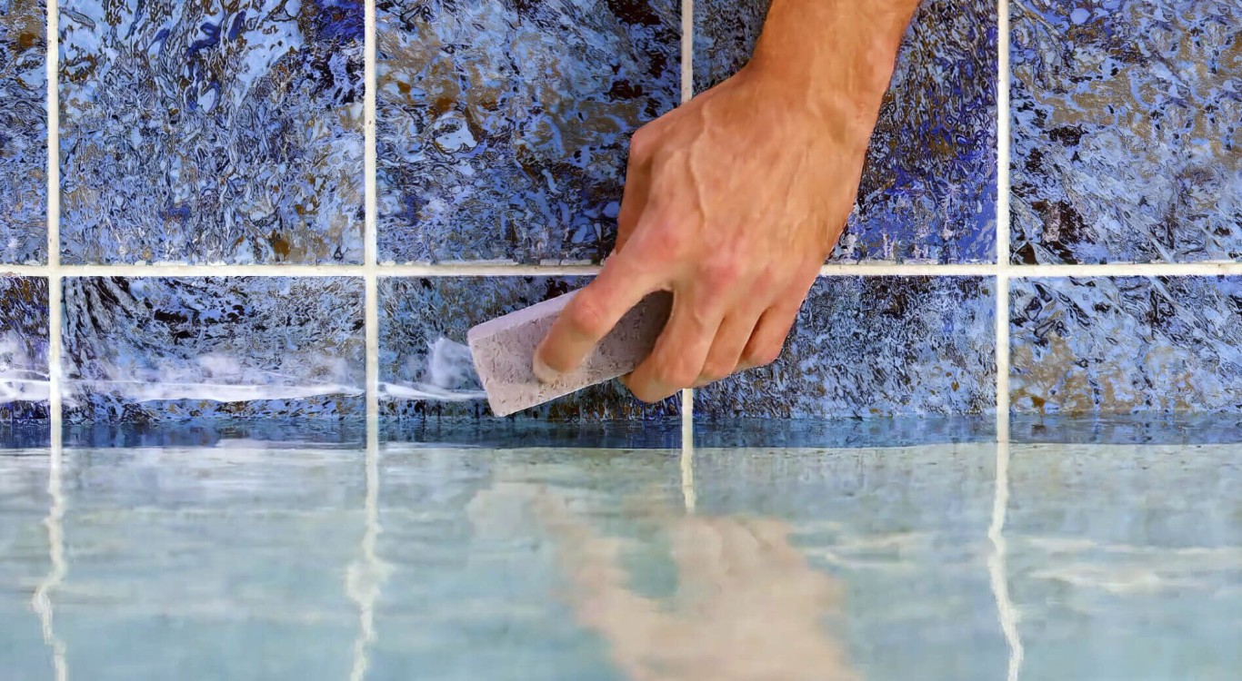 Pool Tile Cleaning & Calcium/Scale Removal in Alameda, CA